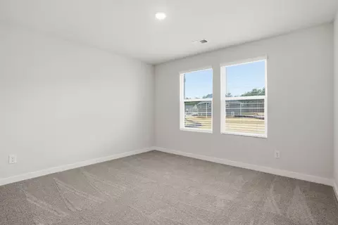 Bedroom - 94 Jacoby Dr, Fairburn, GA 30213 photo 5 of 6