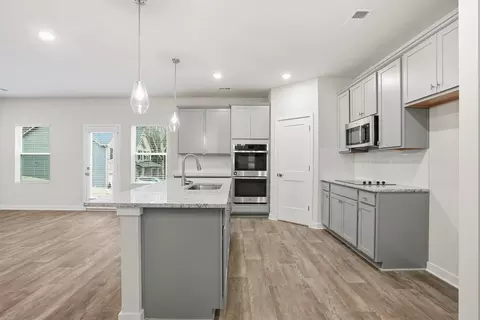 Kitchen - 94 Jacoby Dr, Fairburn, GA 30213 photo 1 of 2