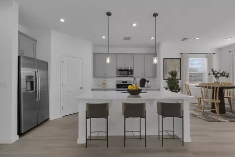 4706 Inner World Ln, Wesley Chapel, FL 33545