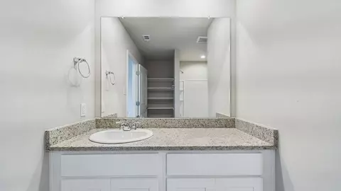 Bath - 111 Cruz Dr, Sunset, LA 70584 photo 3 of 8