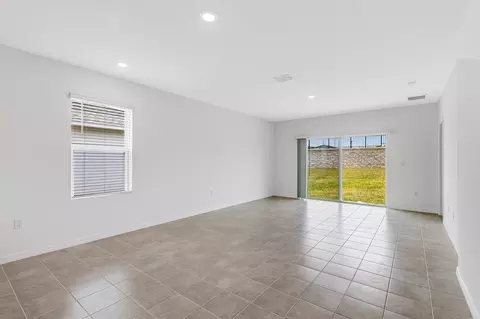 Living - 13509 Camelot Ct, Parrish, FL 34219 photo 5 of 10