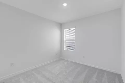 Bedroom - 13509 Camelot Ct, Parrish, FL 34219 photo 8 of 21
