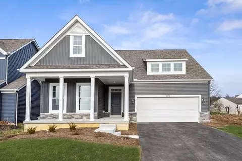 210 River Birch Dr, Galena, OH 43021