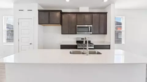 Kitchen - 1303 Foxglove Dr, Bartlett, IL 60103 photo 2 of 7