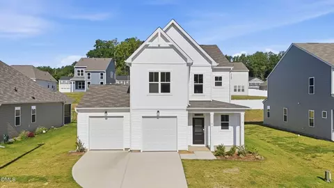 71 Furley St, Sanford, NC 27330