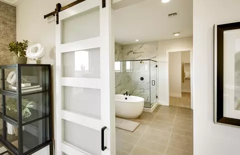 Bath - 26285 W Morrow Dr, Buckeye, AZ 85396 photo 1 of 5