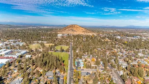 View/Area - 21217 SE Pelee Dr, Bend, OR 97702 photo 1 of 5