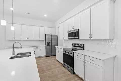 Kitchen - 878 Foxtail Dr, Longs, SC 29568 photo 6 of 7