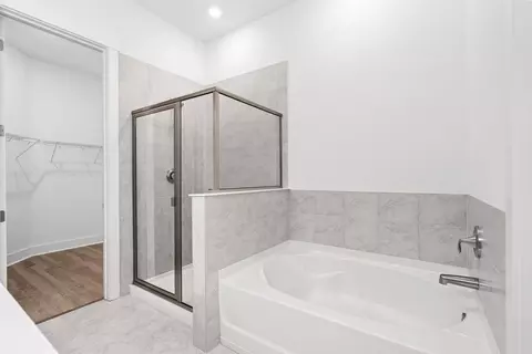 Bath - 878 Foxtail Dr, Longs, SC 29568 photo 1 of 4