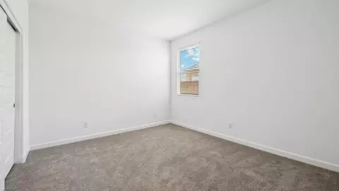 Bedroom - 2619 W Sentiero Ave, Apache Junction, AZ 85120 photo 5 of 17