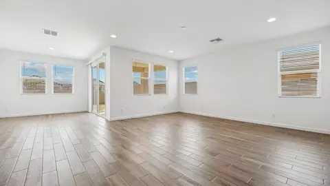 Living - 2619 W Sentiero Ave, Apache Junction, AZ 85120 photo 1 of 3