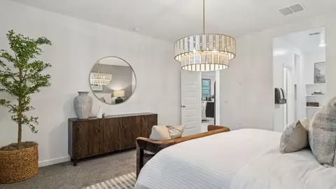Bedroom - 2619 W Sentiero Ave, Apache Junction, AZ 85120 photo 11 of 17
