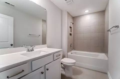Bath - 3815 Secrest Shortcut Rd, Monroe, NC 28110 photo 4 of 6
