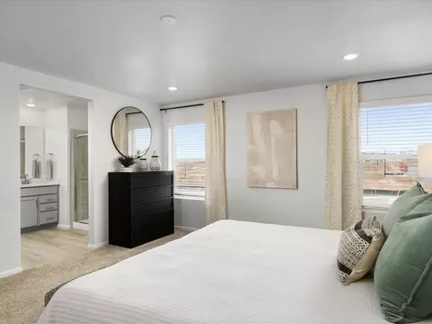 6691 Roundtail Way, Colorado Springs, CO 80925