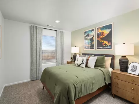 6691 Roundtail Way, Colorado Springs, CO 80925
