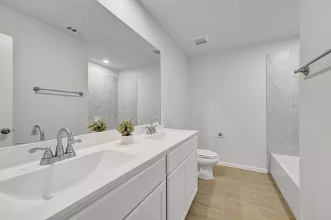 Bath - 8024 Butterfield Dr, Sanger, TX 76266 photo 1 of 1