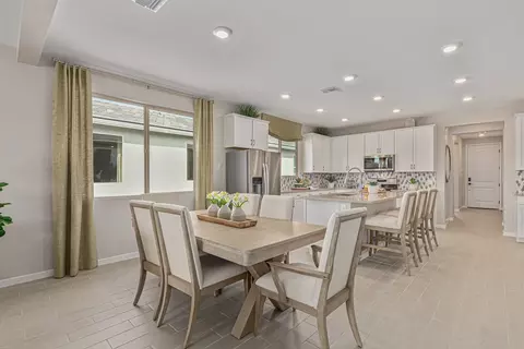 Dining - 7670 E 35th St, Yuma, AZ 85365 photo 1 of 2