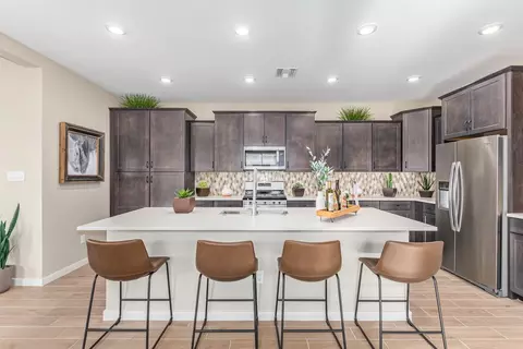Kitchen - 7670 E 35th St, Yuma, AZ 85365 photo 7 of 7