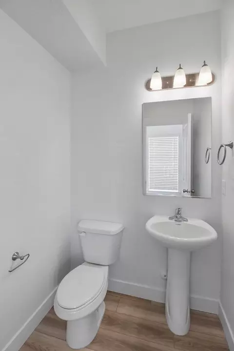 Bath - 717 W 725 N, Smithfield, UT 84335 photo 3 of 4