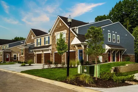 Exterior - 481 Tradition Rdg, Cincinnati, OH 45245 photo 11 of 14