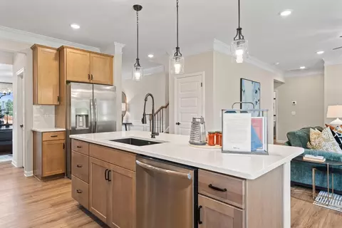Kitchen - 8375 Harbour Chase Loop, Ooltewah, TN 37363 photo 4 of 12