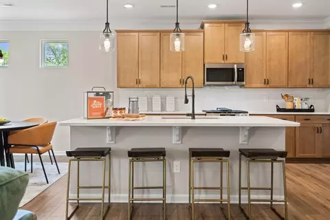 Kitchen - 8375 Harbour Chase Loop, Ooltewah, TN 37363 photo 7 of 12