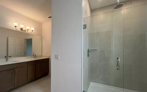 Bath - 2158 Town Pasture Dr, Eustis, FL 32726 photo 2 of 2