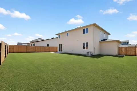 Exterior - 1165 Monique St, Galt, CA 95632 photo 2 of 4
