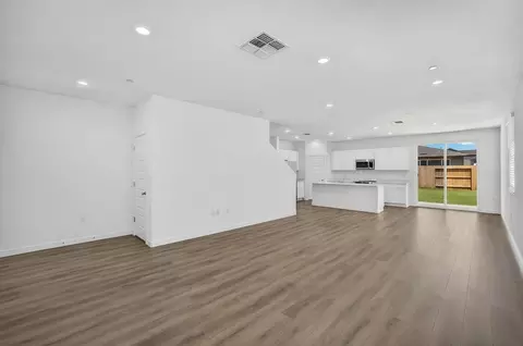 Living - 1165 Monique St, Galt, CA 95632 photo 1 of 1