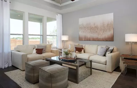 Living - 612 Ruby Bend Ln, Montgomery, TX 77356 photo 1 of 3