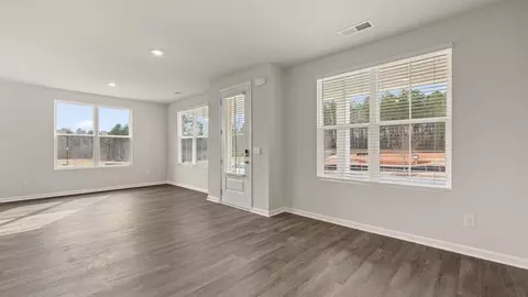 Living - 467 Tate St, Monroe, GA 30655 photo 4 of 5