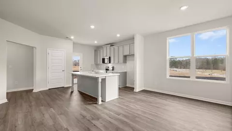 Living - 467 Tate St, Monroe, GA 30655 photo 1 of 5