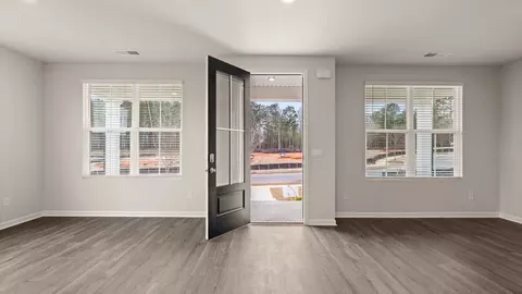 Entry Way - 467 Tate St, Monroe, GA 30655 photo 2 of 4