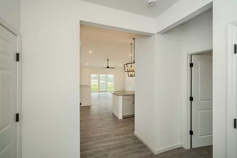 Entry Way - 6 Alder Creek Dr, Wright City, MO 63390 photo 2 of 9