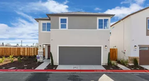 Exterior - 484 Anthology St, Turlock, CA 95380 photo 6 of 10