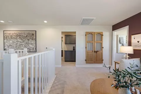 Entry Way - 484 Anthology St, Turlock, CA 95380 photo 8 of 14