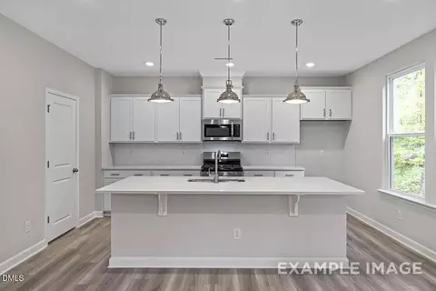 315 Queensferry Dr, Aberdeen, NC 28387