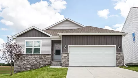4033 NE 12th St, Ankeny, IA 50021