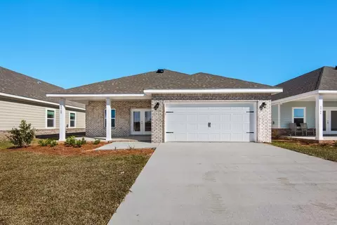 Exterior - 4012 Watergate Dr, Milton, FL 32583 photo 3 of 9