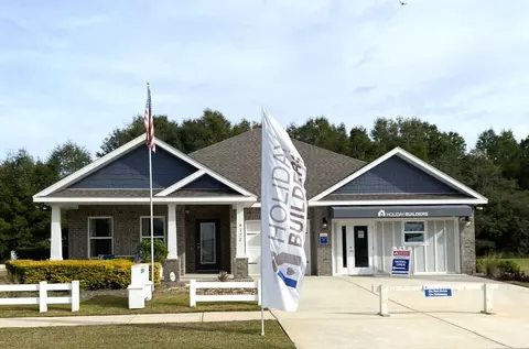 Exterior - 4012 Watergate Dr, Milton, FL 32583 photo 9 of 9
