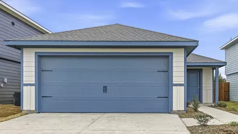 2907 Pineview Dr, Talty, TX 75126