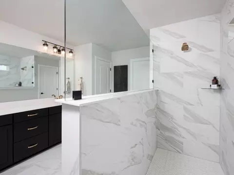 Bath - 114 Kays Path, Georgetown, TX 78626 photo 3 of 6