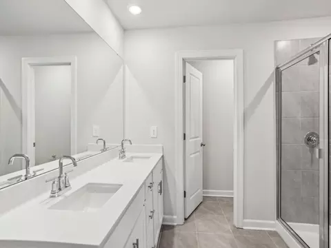 Bath - 3067 14th Ave NE, Conover, NC 28613 photo 1 of 5