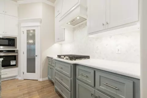 Kitchen - 2920 E Northampton St, Broken Arrow, OK 74014 photo 7 of 14