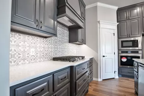Kitchen - 2920 E Northampton St, Broken Arrow, OK 74014 photo 13 of 14