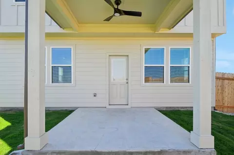 Exterior - 6570 Marsh Ln, Buda, TX 78610 photo 4 of 5