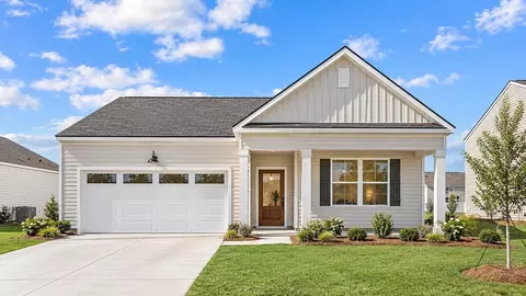 226 Tupelo Honey Rd, Brunswick, GA 31525