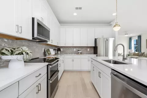 Kitchen - 17652 Cane Ave, Venice, FL 34293 photo 1 of 2