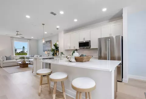 Kitchen - 17652 Cane Ave, Venice, FL 34293 photo 1 of 2