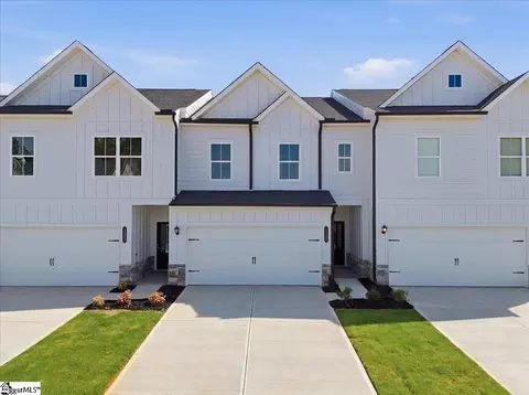 125 Brass Tack Dr, Powdersville, SC 29611